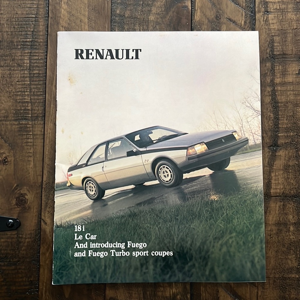 Vintage 1982 Renault Full Line Deluxe Sales Brochure 82 Fuego Le Car 18i